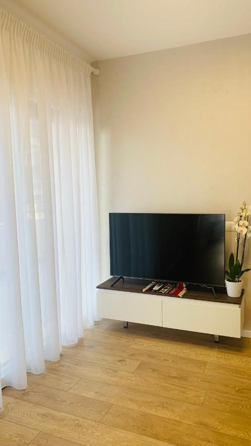 Proper Central Apartment Tirana Extérieur photo